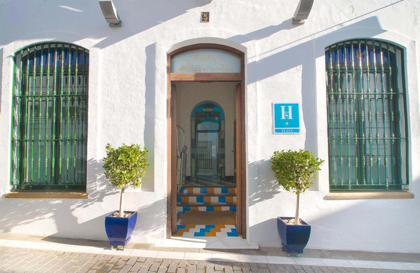 קוניל דה לה פרונטרה Hostal Casa Alborada מראה חיצוני תמונה