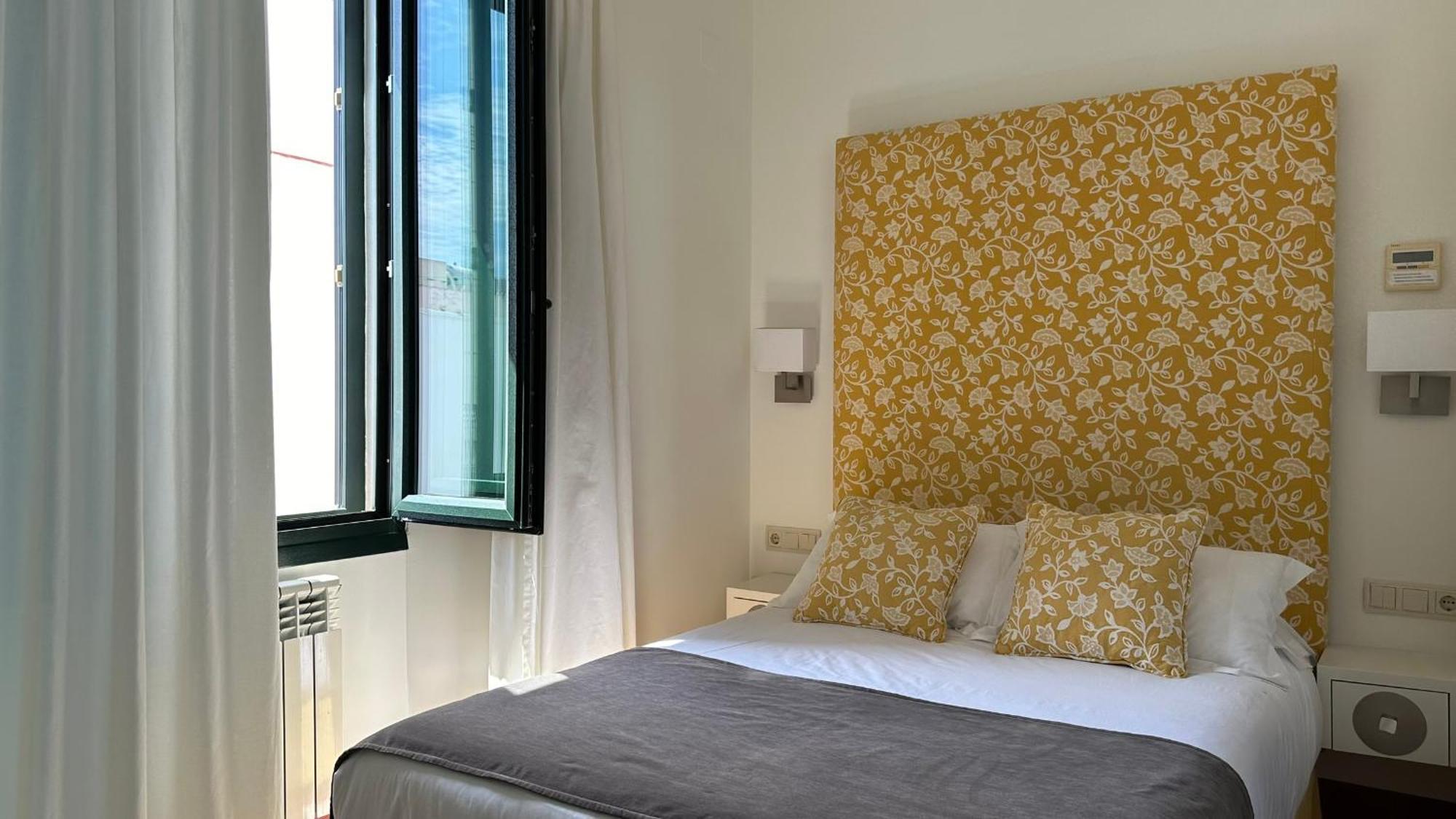 קוניל דה לה פרונטרה Hostal Casa Alborada מראה חיצוני תמונה